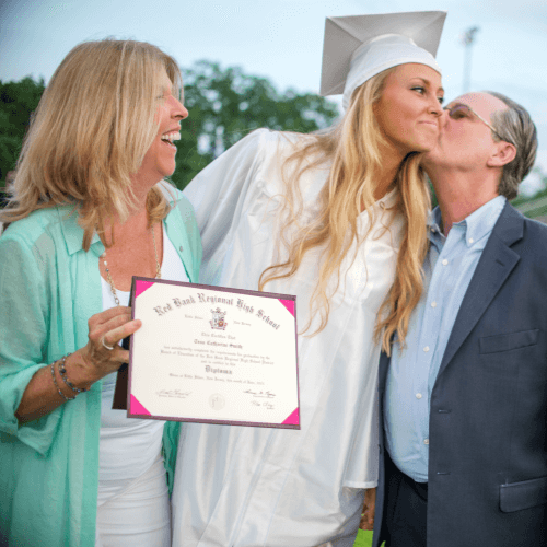 proud-parents-college-graduate
